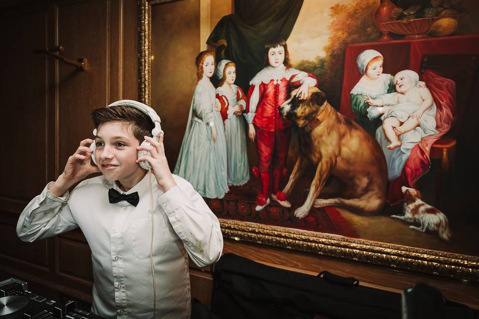 Wedding guest dj
