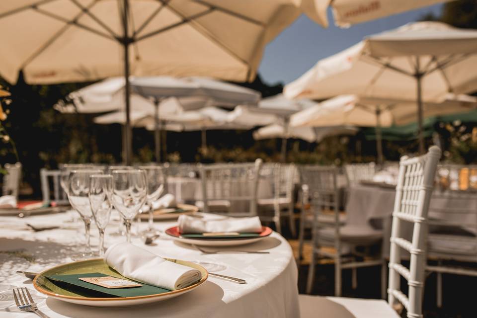 Spanish table setting