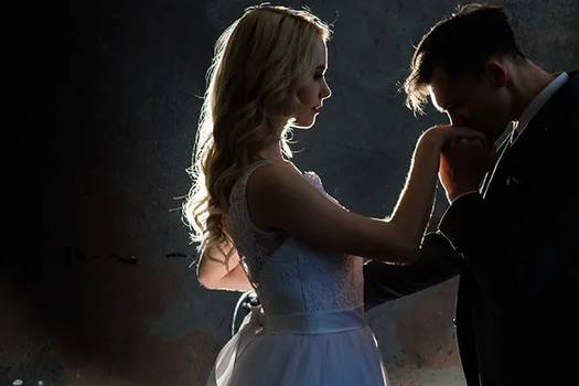 First dance couple