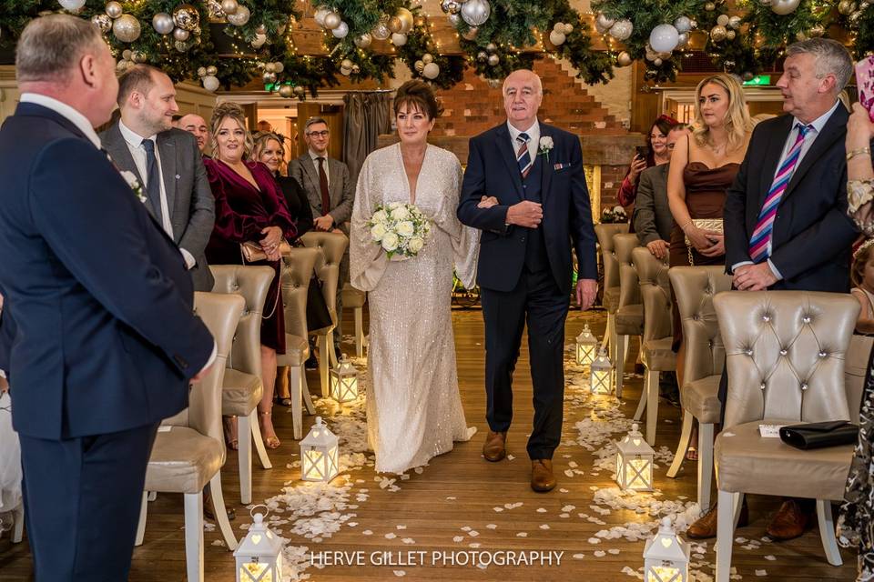 Christmas time wedding