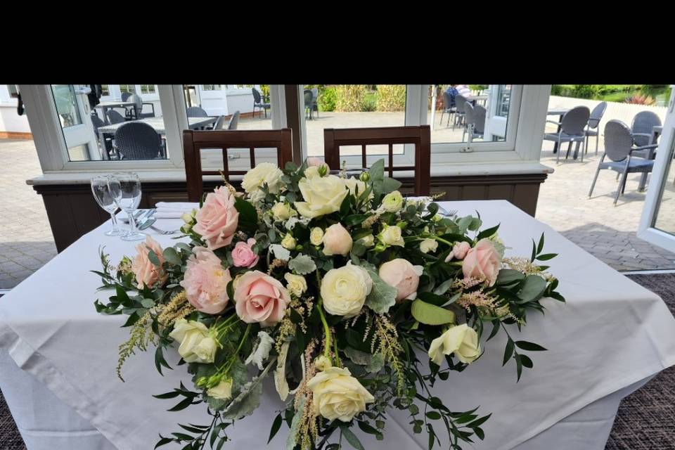 Table arrangement