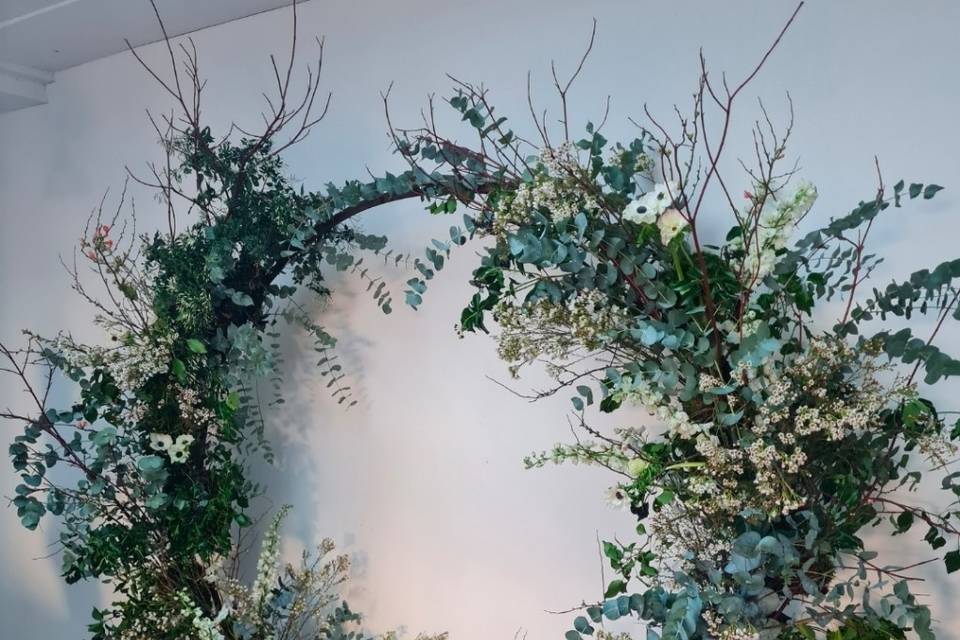Hoop arrangement