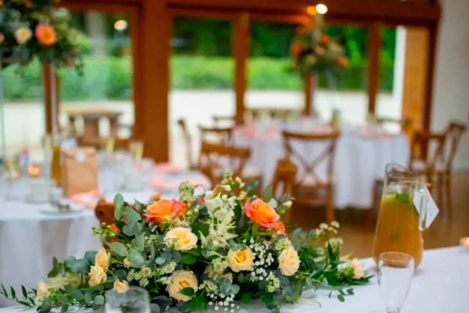 Table arrangement