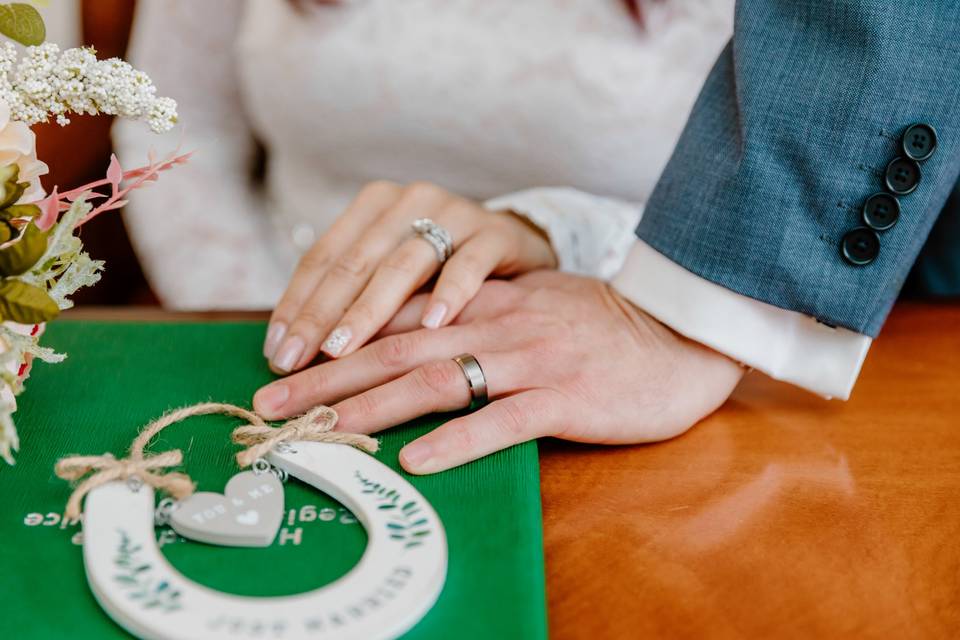 ANDREW & SIOBHAN REGISTRY WEDD