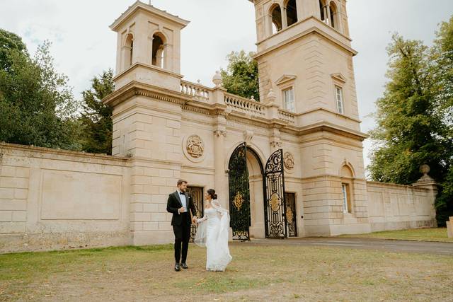 Bowood Golden Gates