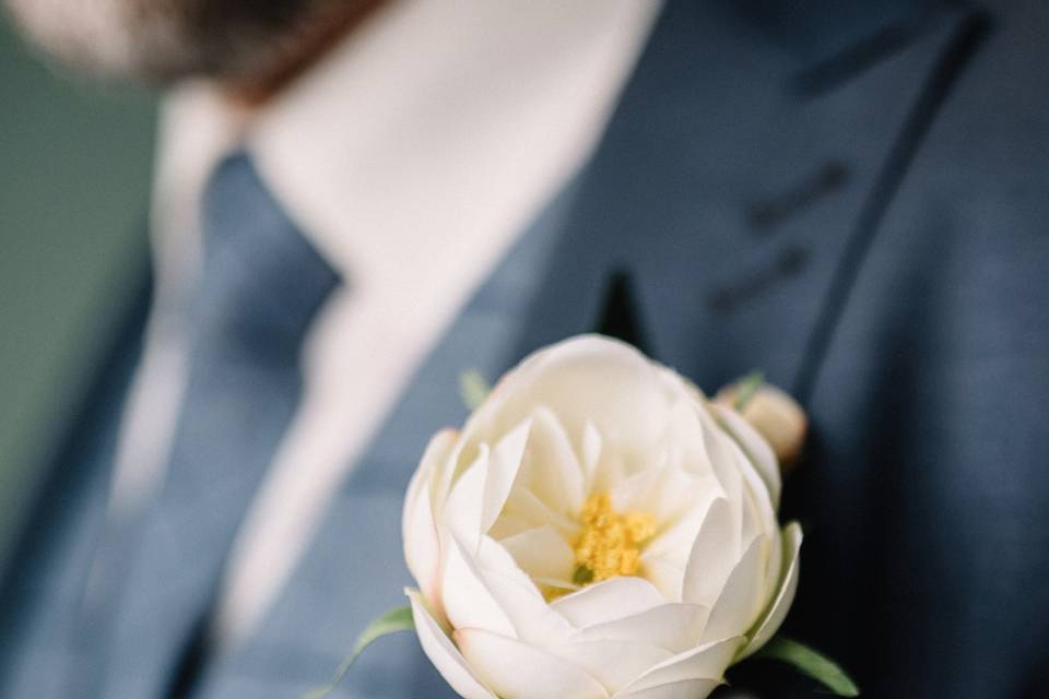 Faux buttonhole