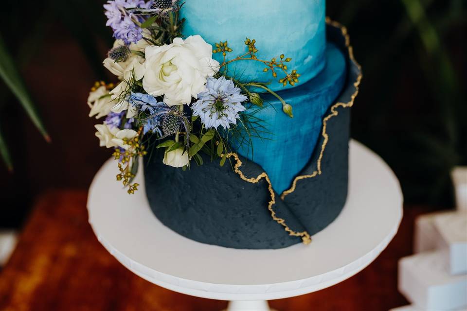 Modern ocean themed cake