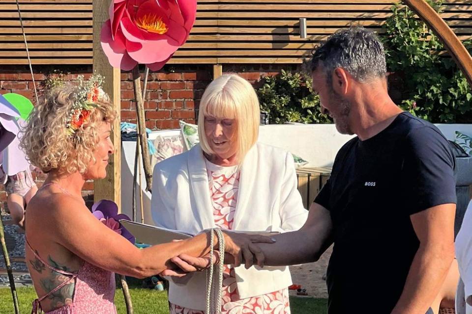 Informal handfasting