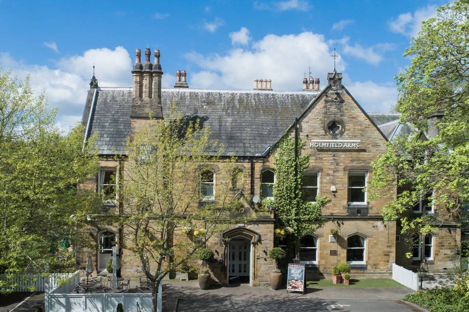 The front of the Holmfield Arms