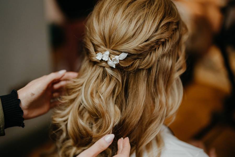 Boho curly half up/down