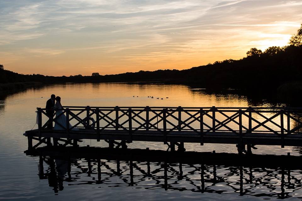 Bride & Groom at the Boathouse