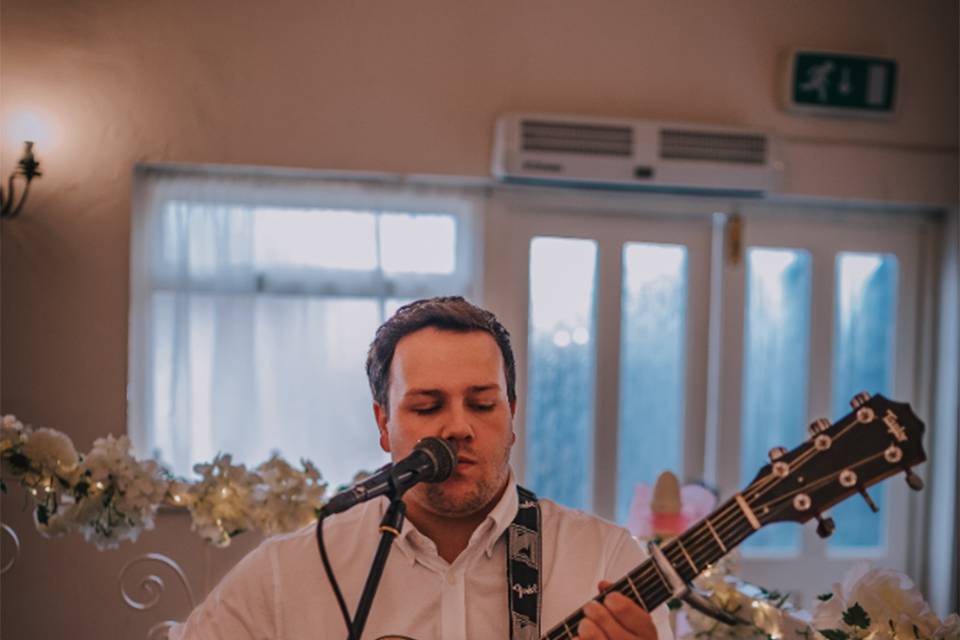 L&B Wedding - Crondon Park