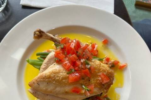 Chicken with tomato salsa