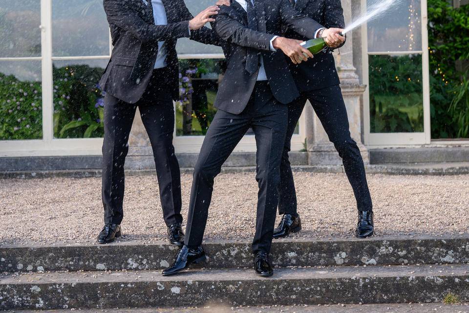 The classic navy for all event