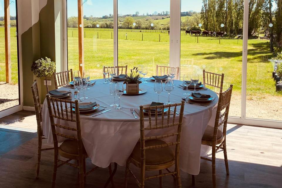 Round tables for 10