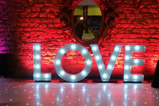 LED Love letters