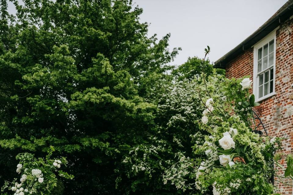 Alfreso outdoor wedding