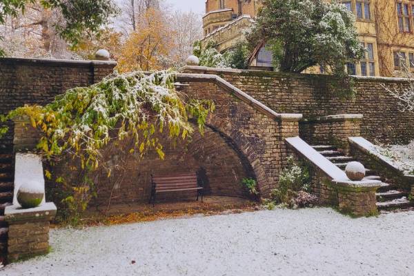 Snow Minstead Lodge