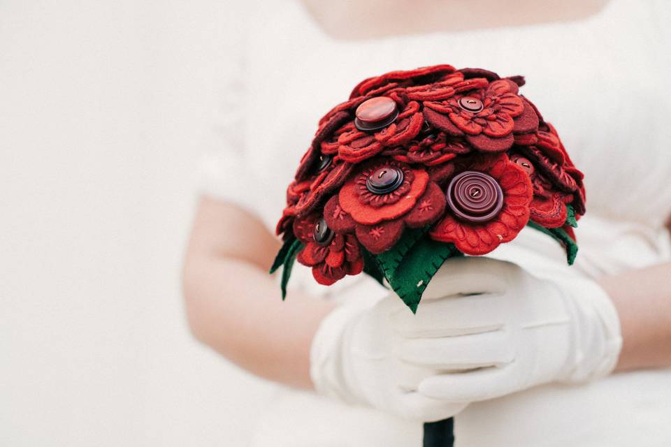 Red embroidered bouquet