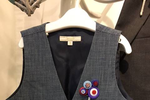 Page boy button buttonhole