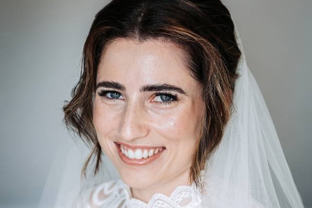 Bride natural make up