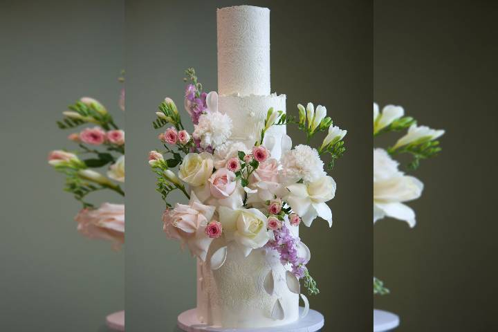 Cake with fresh flowers