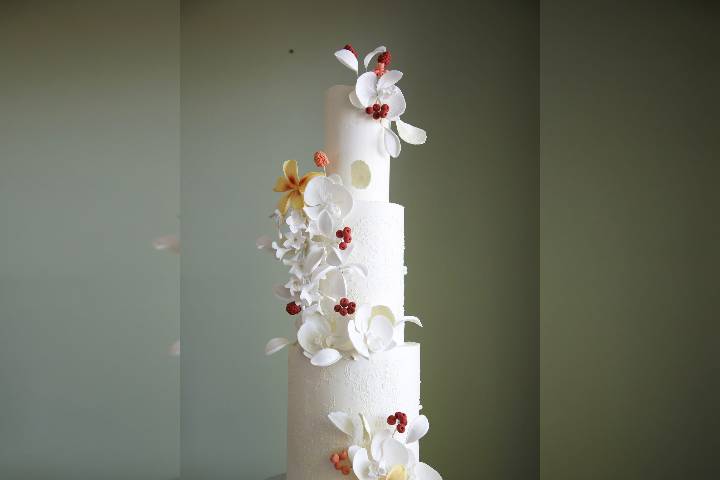 Sugar flowers with color