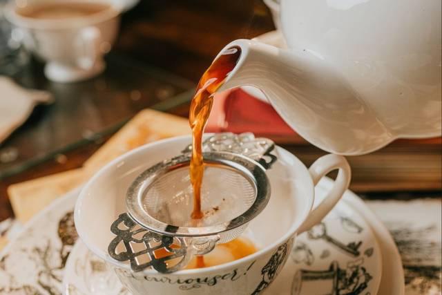 Tea, cocktails or fizz?
