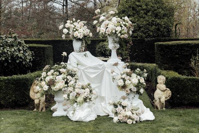 Outdoor ceremony space