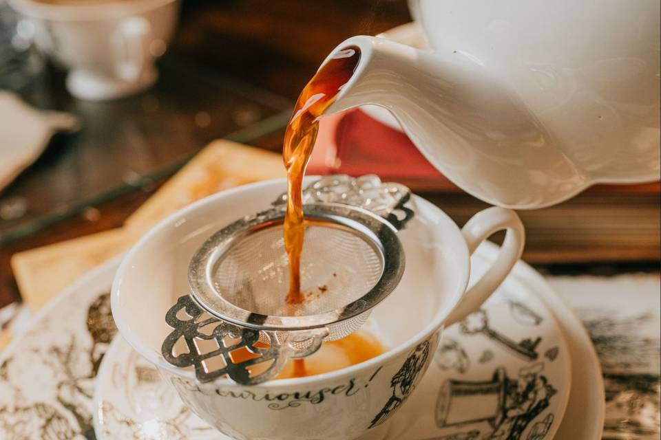 Tea, cocktails or fizz?