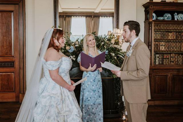 Vows at the altar