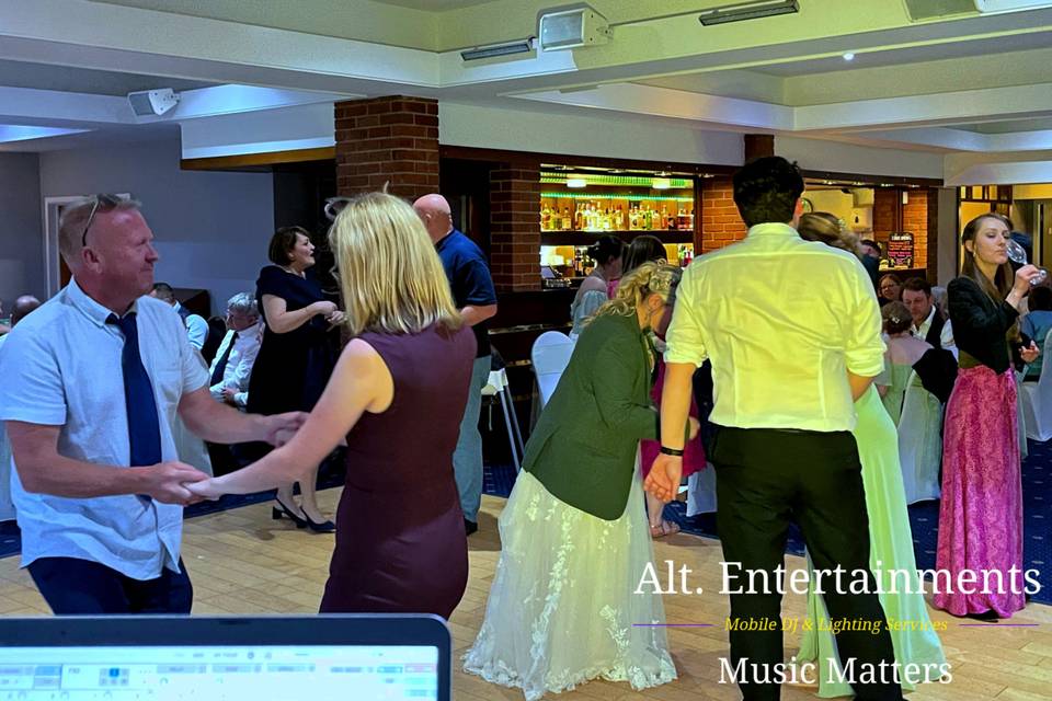 Dancers enjoy reception