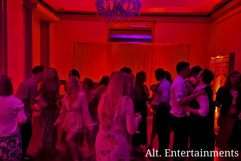 Wedding Crowd enjoying music