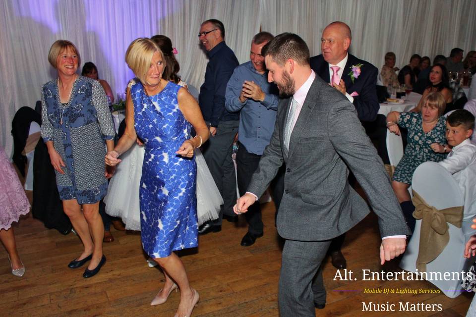 Wedding Dancers