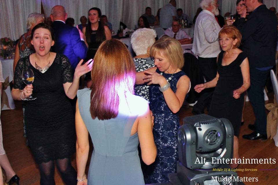 Wedding Dancers