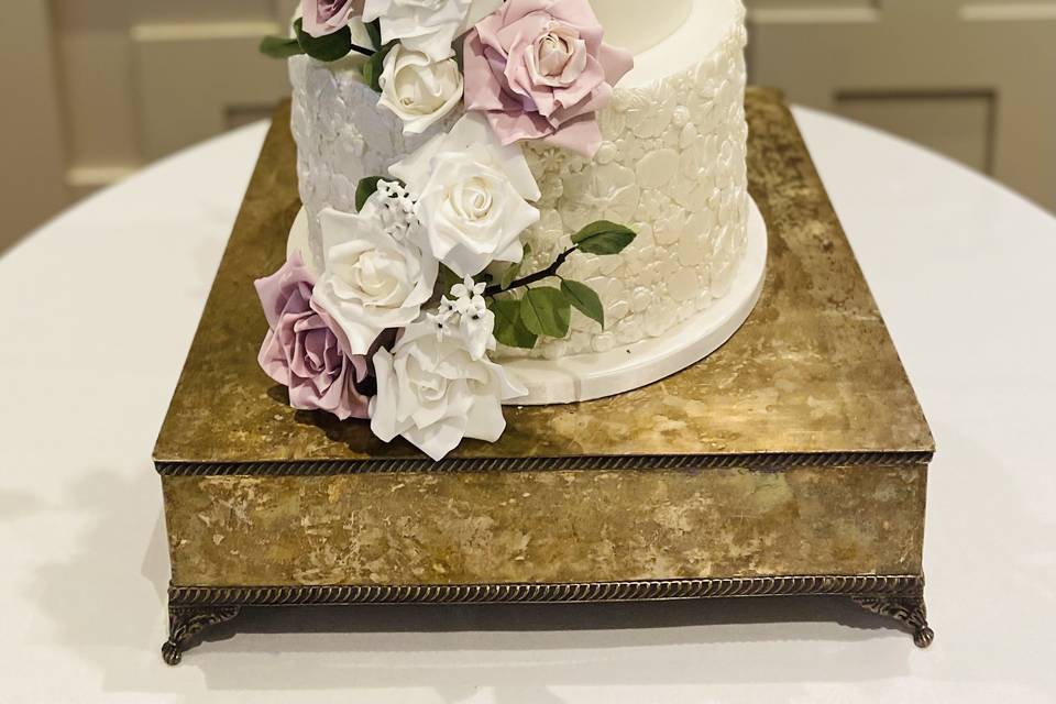 Fondant with handmade flowers