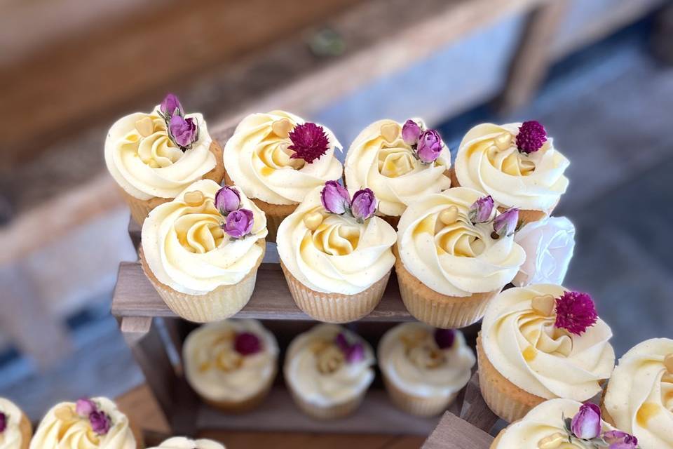 Wedding cupcakes