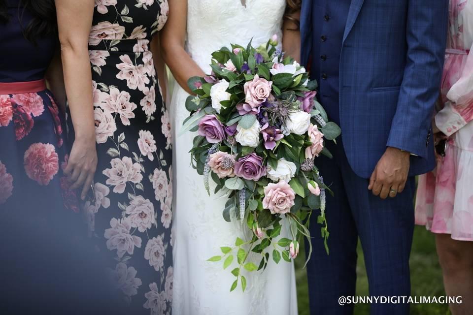 Bridal teardrop bouquet