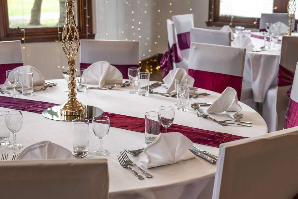 Banquet table setup
