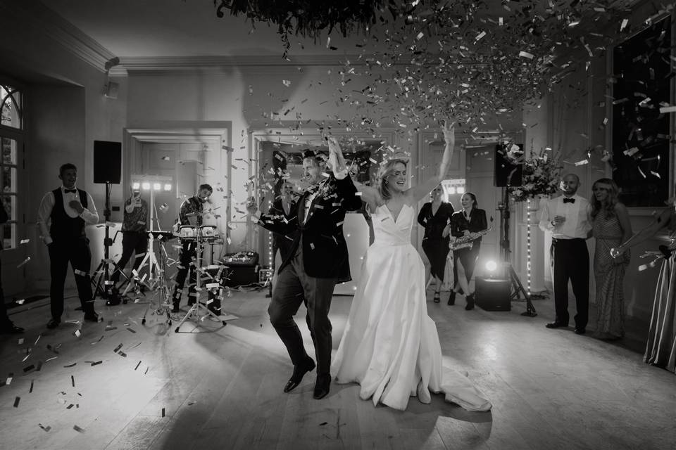 First Dance - Confetti