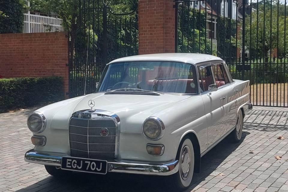 Classic Mercedes-Benz Chauffeuring