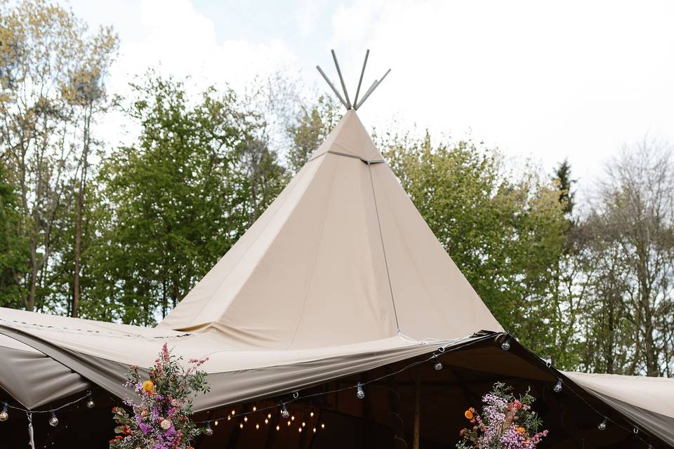 Giant Hat Tipi