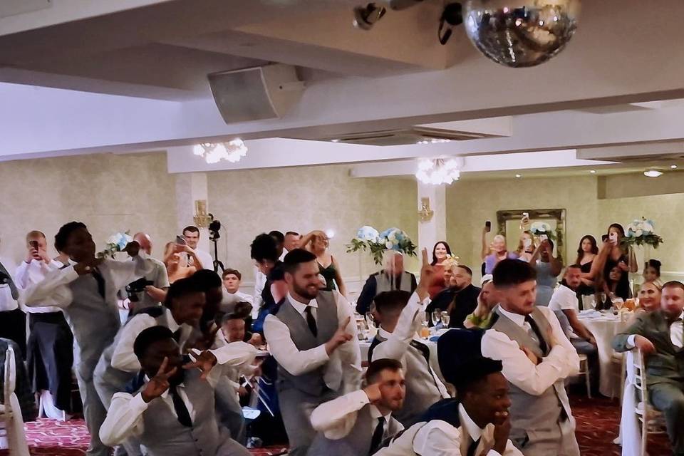 Groom Flashmob