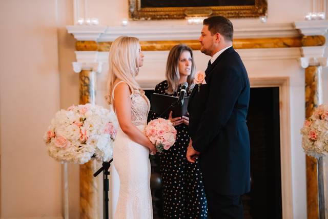Independent celebrant leading