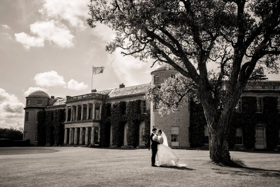 Romantic wedding portraits