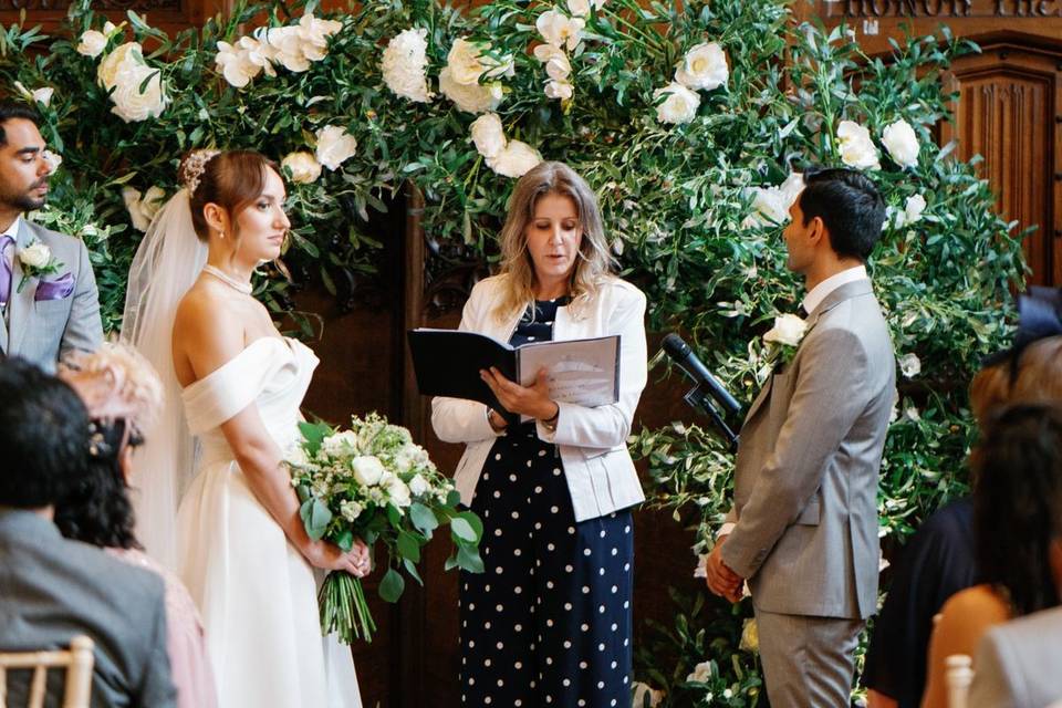 Bride and groom exchanging vow