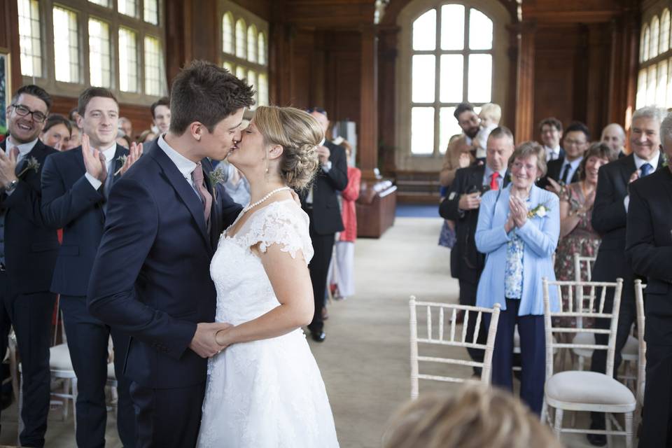 Ceremony kiss