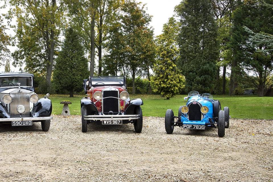 Vintage wedding car hire