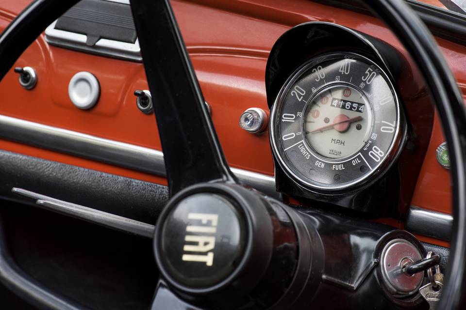 Fiat 500 wedding getaway car