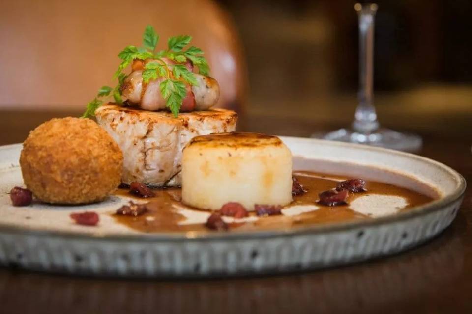 The Athenaeum Hotel 8